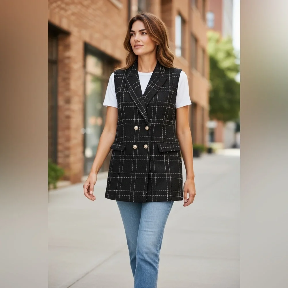 Alice blue tweed vest with sparkly buttons. NWT​​​​​​​​​​​​​​​​​​​​​​​​​​​​​ - Picture 4 of 12